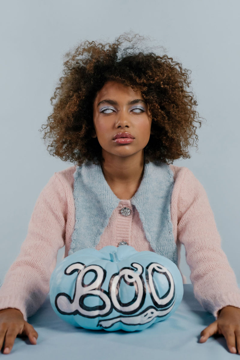 No More Predictable Halloween Costumes, Try These 90s-Inspired Looks Instead